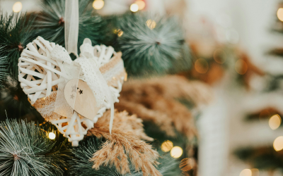 Top 5 Things People Struggle With Over the Holidays (And How Counselling Can Help)