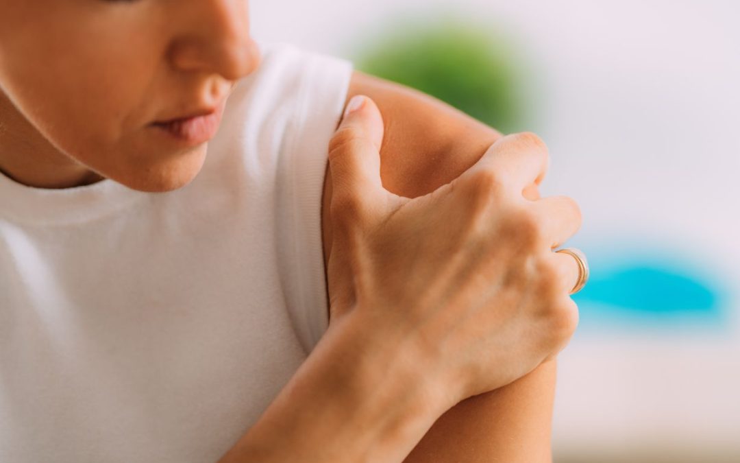 Treating Shoulder Pain and Rotator Cuff Issues with Chiropractic